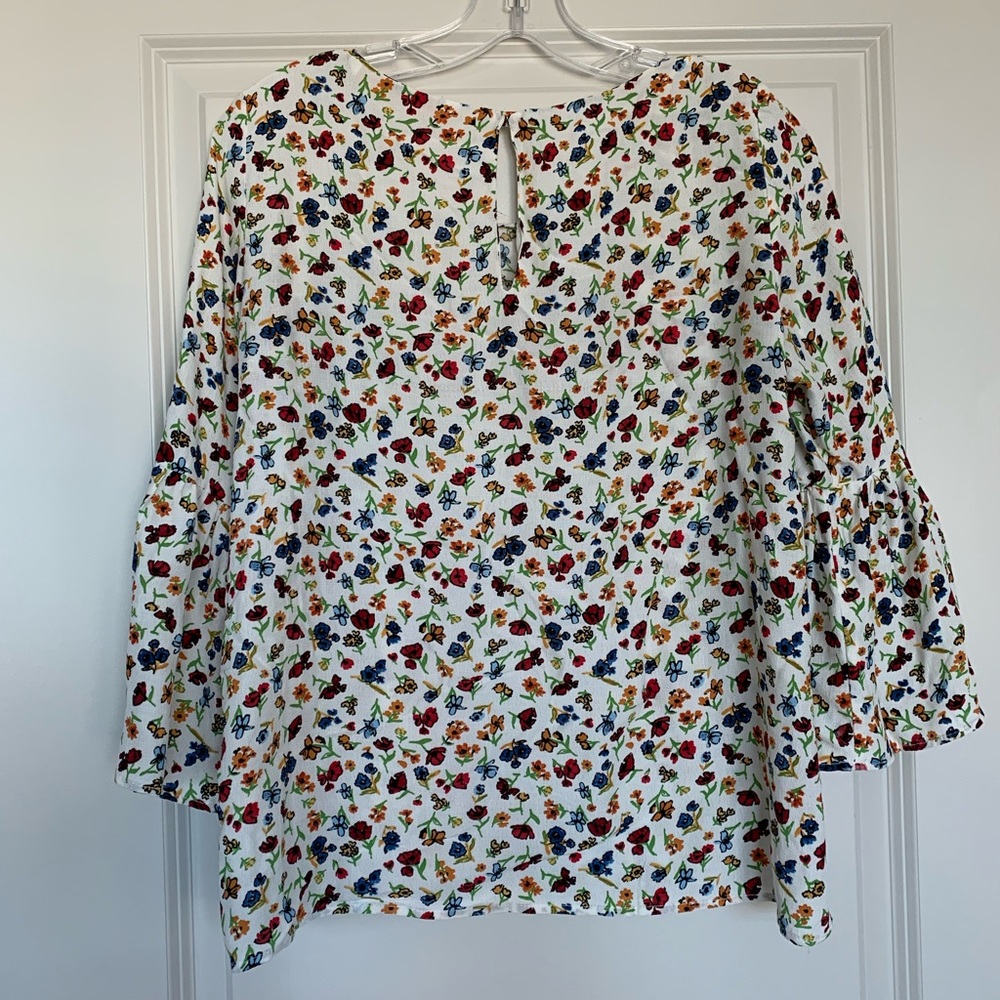 Zara Ruffle sleeve Top - Picture 6 of 7